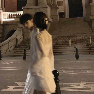 老师⋯好紧⋯蕾丝内裤动陈可一
